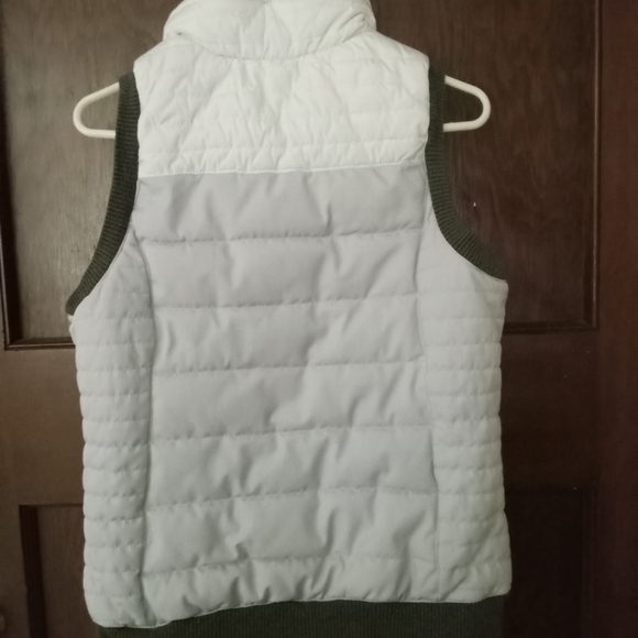 Women's SWISS TECH Puffer Ski Vest, Size L - Picture 2 of 3